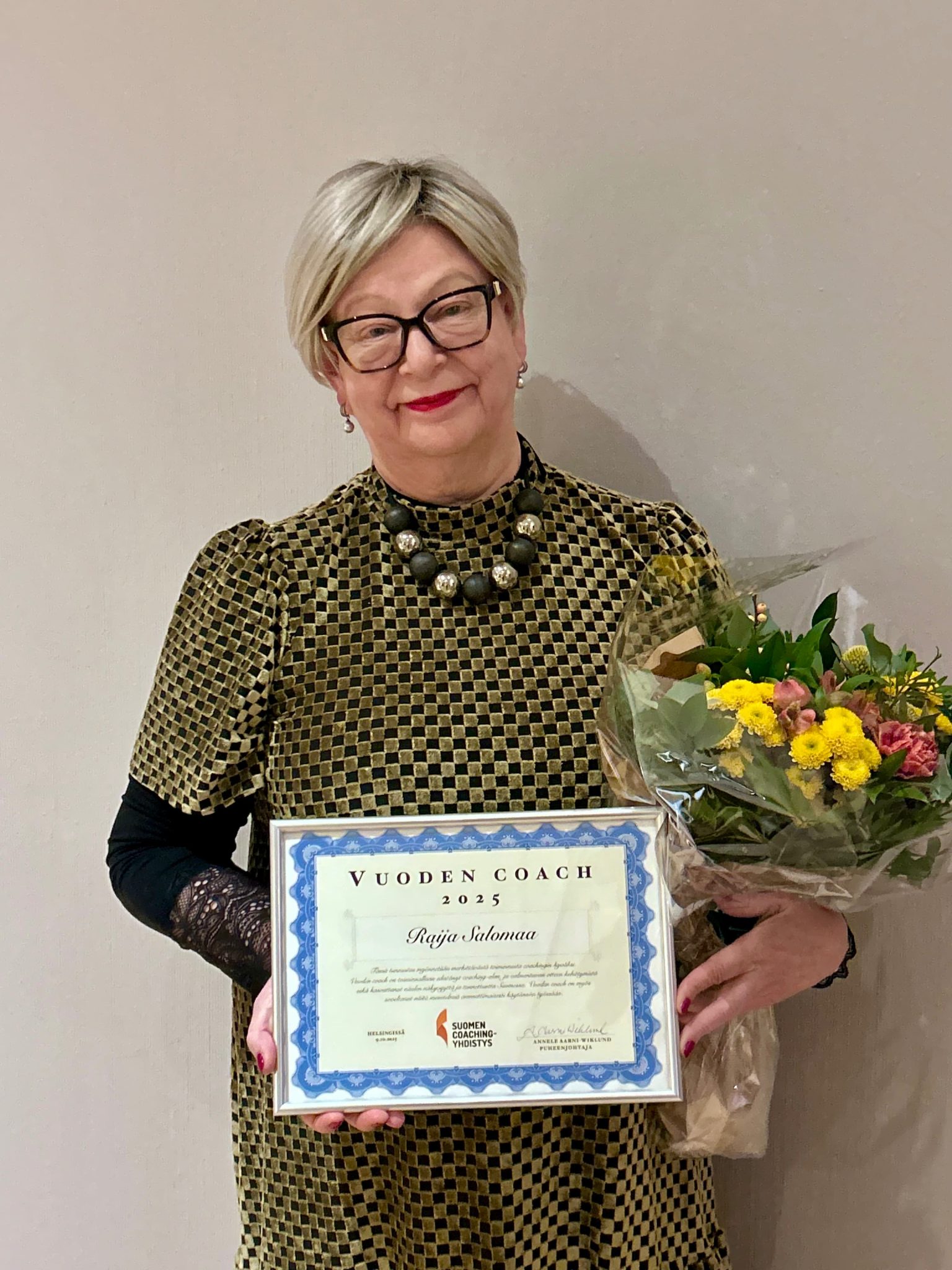 Vuoden Coach 2025 Raija Salomaa - Suomen Coaching-yhdistys
