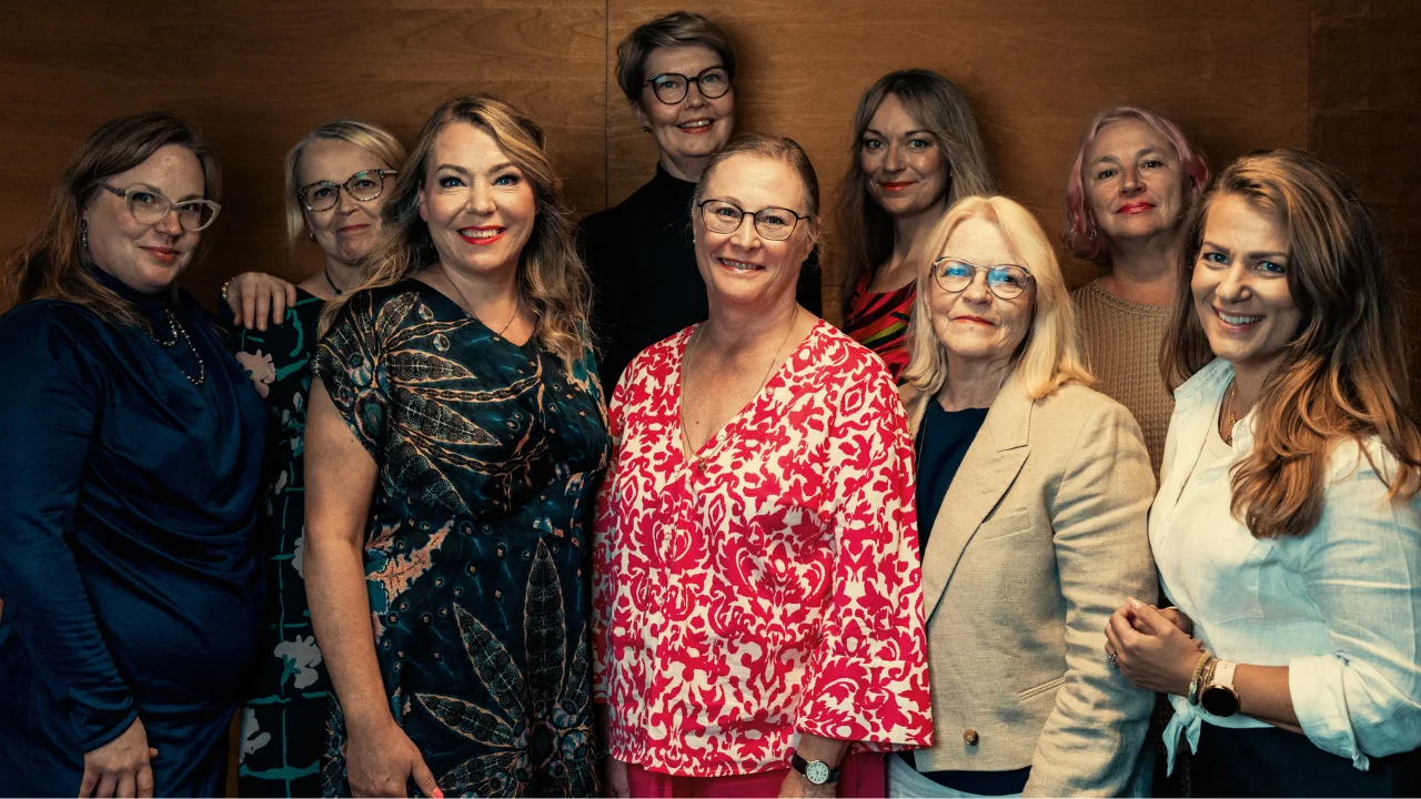 Suomen Coaching-yhdistyksen coacheja yhteiskuvassa.